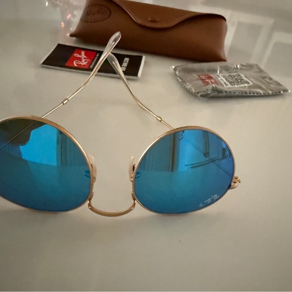 Ray-Ban Gold Frame Sunglasses with Blue Lenses - Picture 8 of 11